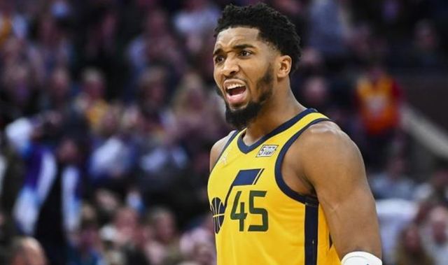 拜疆战成平 拜疆战成平